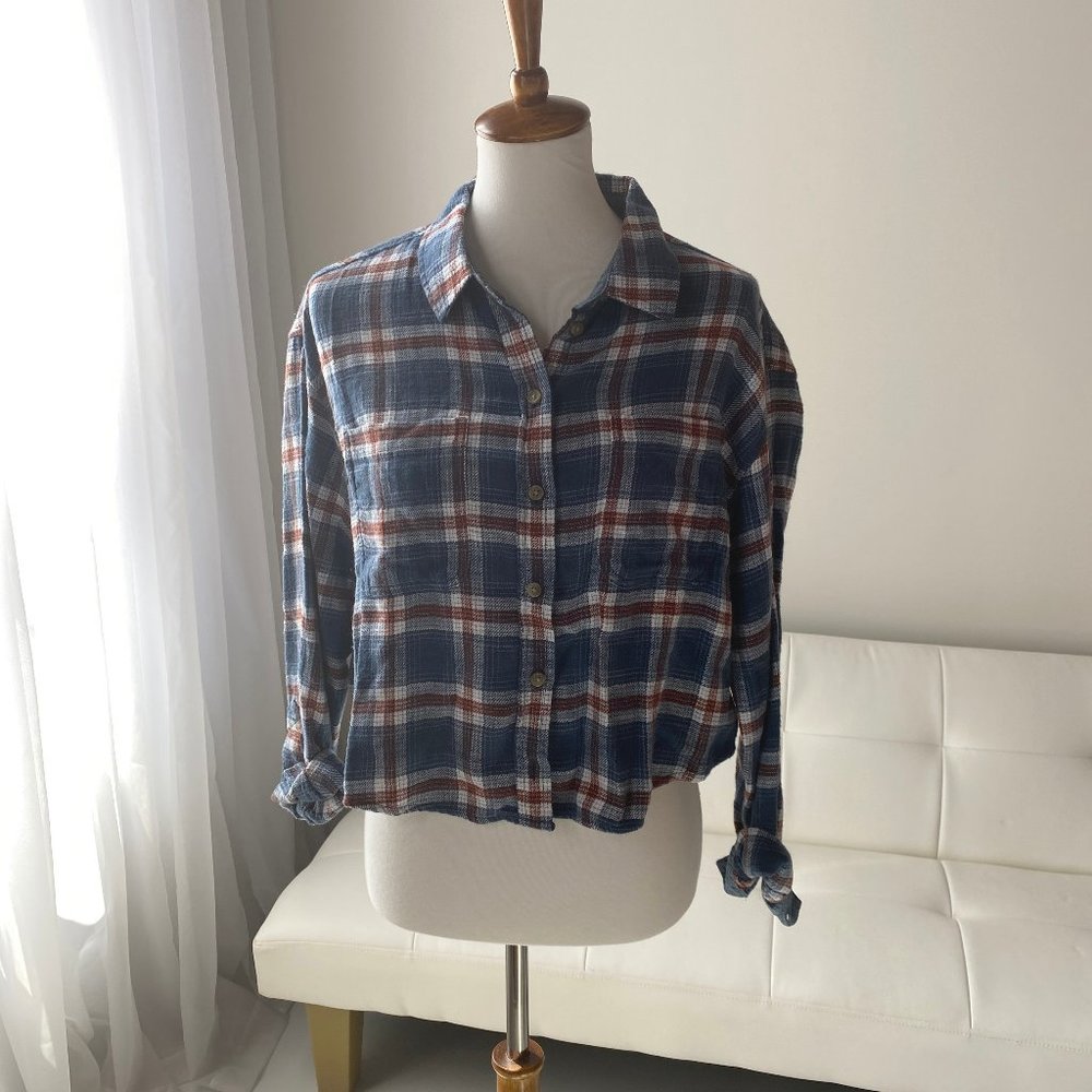 American Eagle Flannel Top